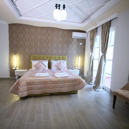 Hotel Grand Blue Fafa Golem (Tirana)
